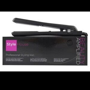 NEW Style House Professional Styling Iron (Black) Hair Straightener/Curler
